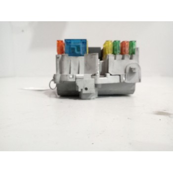 Recambio de caja reles / fusibles para iveco a65c18/wing referencia OEM IAM 69501171  