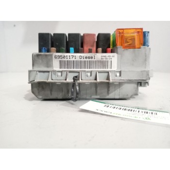 Recambio de caja reles / fusibles para iveco a65c18/wing referencia OEM IAM 69501171  