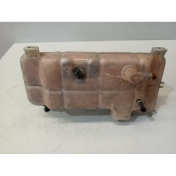 Recambio de deposito expansion para iveco a65c18/wing referencia OEM IAM 504136607  
