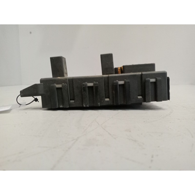 Recambio de caja reles / fusibles para daf serie xf105.460 12.9 diesel referencia OEM IAM 1895428 5