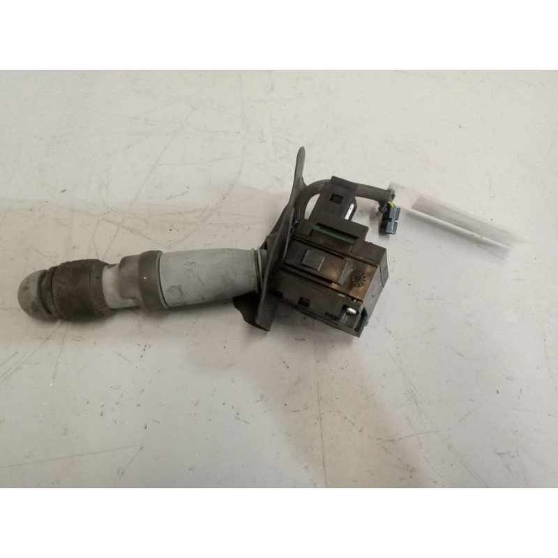 Recambio de mando intermitentes para iveco a65c18/wing referencia OEM IAM 42558819  