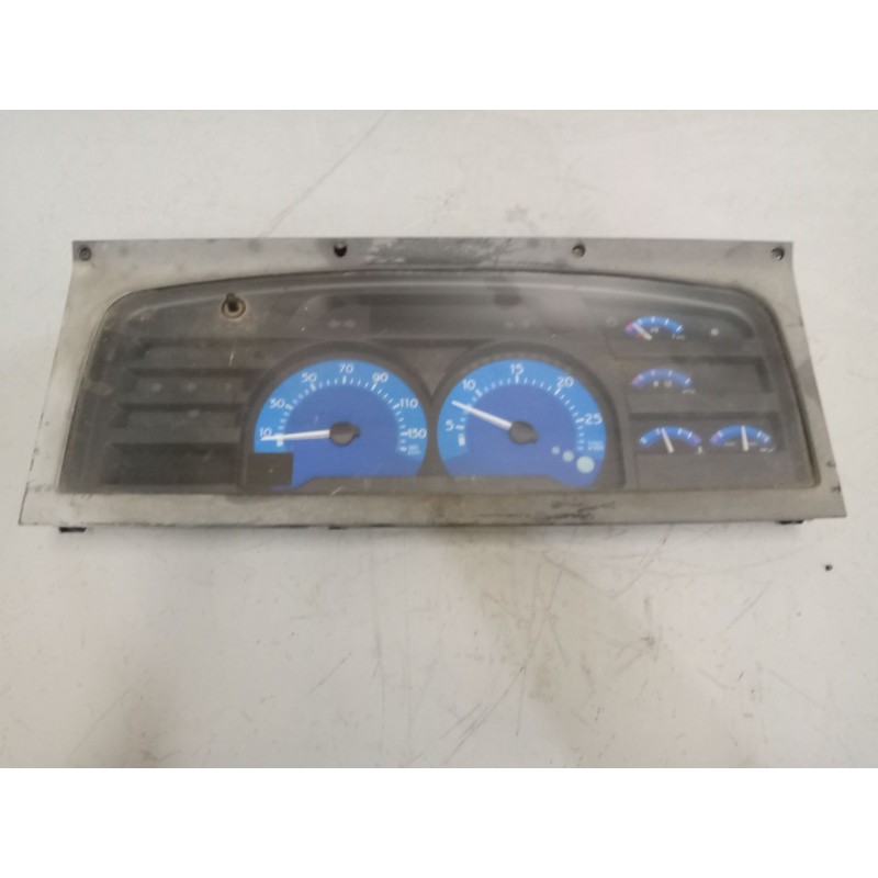 Recambio de cuadro instrumentos para renault hr 420.18/26 premium 01  chasis 4x2 420.18 larga distancia referencia OEM IAM 50106