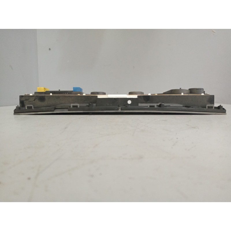 Recambio de cuadro instrumentos para renault hr 420.18/26 premium 01  chasis 4x2 420.18 larga distancia referencia OEM IAM 50106 4