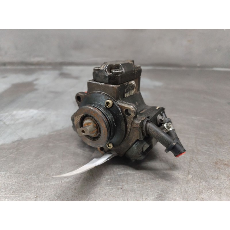 Recambio de bomba inyeccion para mercedes-benz clase c (w203) berlina 220 cdi (203.006) referencia OEM IAM A6110700501  