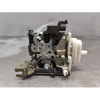 Recambio de cerradura puerta delantera derecha para audi a3 (8l) 1.9 tdi ambiente referencia OEM IAM   