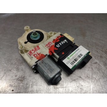 MOTOR ELEVALUNAS DELANTERO DERECHO 9681587180 9222N3 7746004701