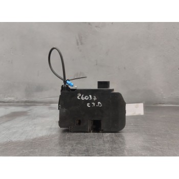 Recambio de cerradura puerta carga para iveco daily vi furgoneta 33s12, 35s12, 35c12 referencia OEM IAM 5801556828C  