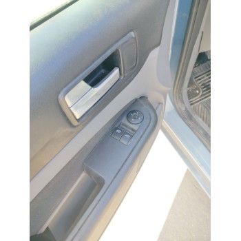 ford focus berlina (cap) del año 2009