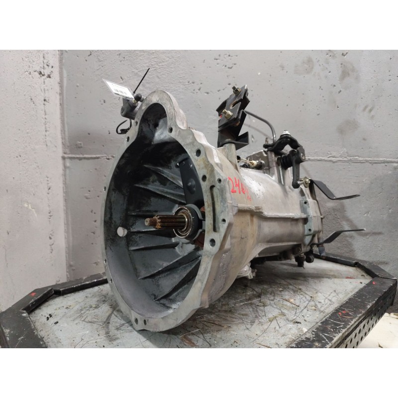 Recambio de caja cambios para nissan cabstar 01.04  3.0 diesel referencia OEM IAM 321019X501  