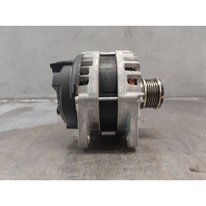Recambio de alternador para renault kangoo / grand kangoo ii (kw0/1_) 1.5 dci 90 (kw05, kw08, kw0g, kw11) referencia OEM IAM 231 - Blanco 2