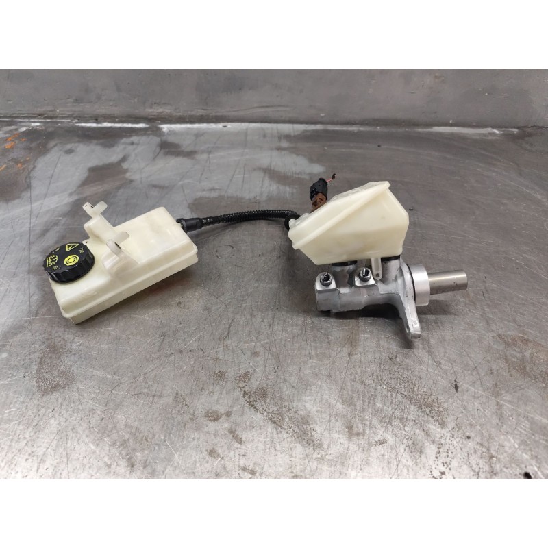 Recambio de bomba freno para peugeot partner tepee 1.6 bluehdi 100 referencia OEM IAM 9654002180  
