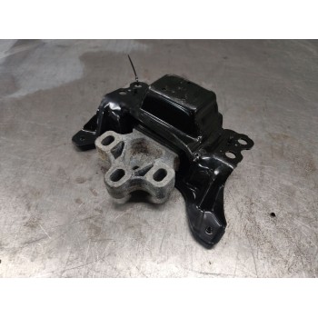 SOPORTE MOTOR IZQUIERDO 5Q0199555AD 