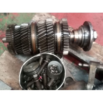 Recambio de caja cambios para iveco eurocargo 05.03  5.9 diesel referencia OEM IAM 2895B9 8871022 15294709