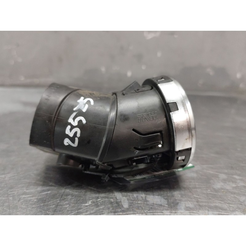 Recambio de aireador para peugeot 308 confort referencia OEM IAM - Blanco 4