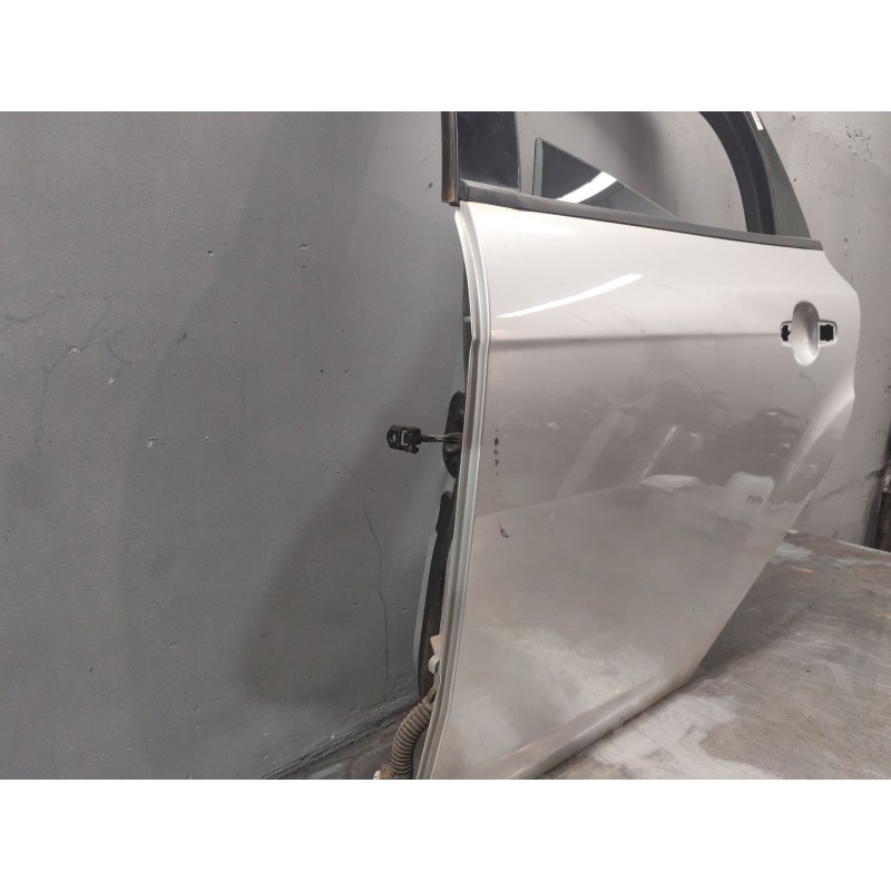 Recambio de puerta trasera izquierda para ford focus lim. (cb8) titanium referencia OEM IAM - Plata 3