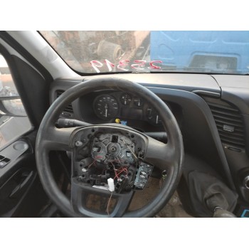 iveco daily v caja/chasis del año 2015