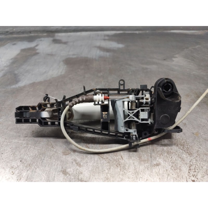 Recambio de maneta exterior delantera izquierda para bmw 4 coupé (f32, f82) 420 d xdrive referencia OEM IAM - Blanco 2
