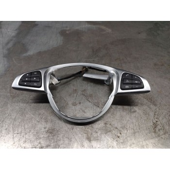 Recambio de mando volante para mercedes-benz clase gla (x156) gla 180 (156.942) referencia OEM IAM A0999050700/A0999050600  
