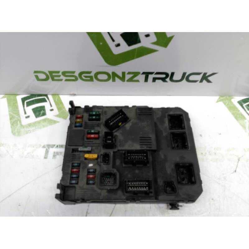 Recambio de caja reles / fusibles para citroen c3 1.4 hdi exclusive referencia OEM IAM 9646775180  