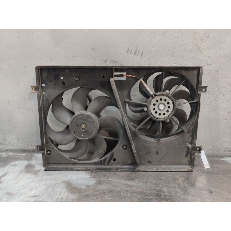 Recambio de electroventilador para volkswagen polo iv (9n_, 9a_) 1.2 12v referencia OEM IAM 6Q0121207F  
