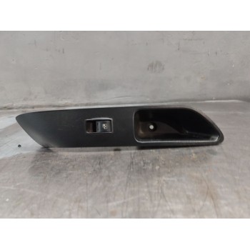 Recambio de mando elevalunas delantero derecho para iveco daily vi furgoneta 33s12, 35s12, 35c12 referencia OEM IAM 5801511730  
