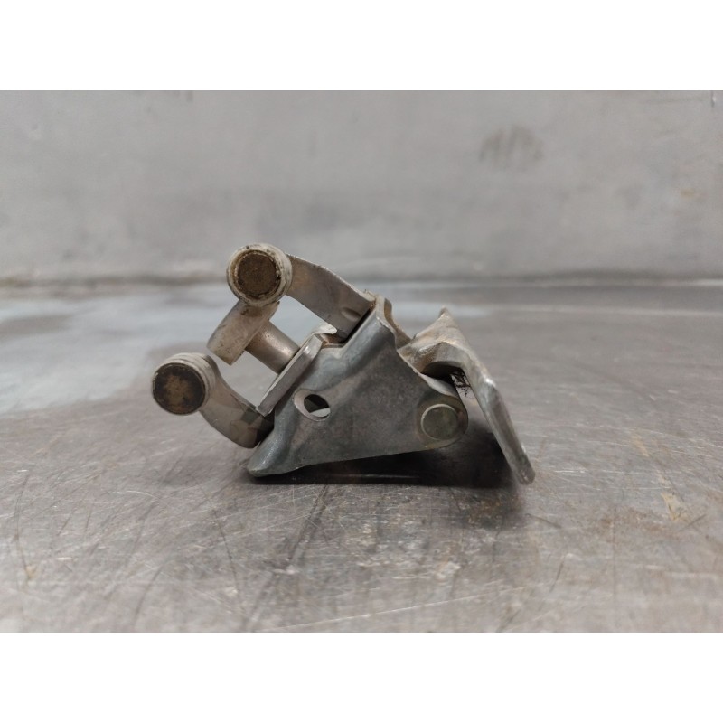Recambio de soporte / guia puerta corredera para iveco daily vi furgoneta 33s12, 35s12, 35c12 referencia OEM IAM - Blanco 2