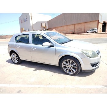 opel astra h berlina del año 2005