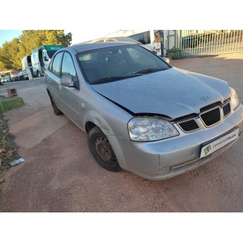 daewoo nubira berlina del año 2003