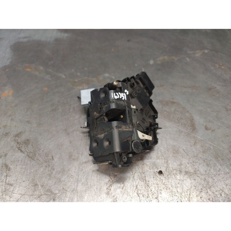 Recambio de cerradura puerta delantera derecha para ford focus berlina (cap) ambiente (d) referencia OEM IAM 3M5AR21812AK - Plata 2