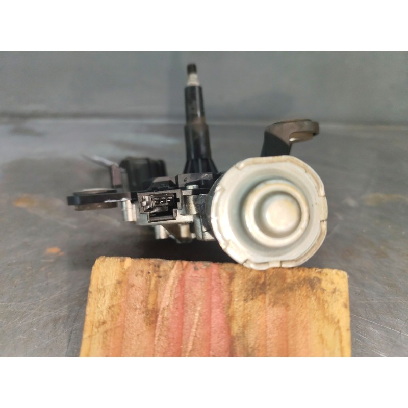 Recambio de motor limpia trasero para peugeot 5008 ii (mc_, mj_, mr_, m4_) 1.6 bluehdi 120 referencia OEM IAM 981125998 - Blanco 2