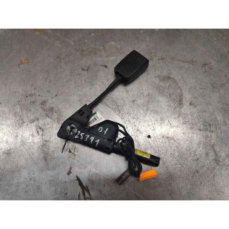 Recambio de enganche de cinturon delantero izquierdo para ford mondeo berlina (ge) ambiente referencia OEM IAM   