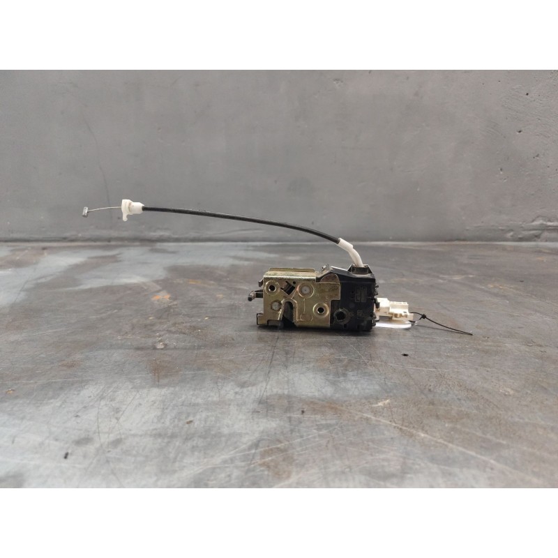 Recambio de cerradura puerta delantera derecha para peugeot 407 sw st sport referencia OEM IAM   6 PINS