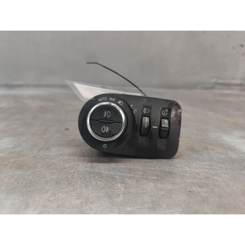 Recambio de mando luces para opel astra k lim. 5türig 120 aniversario referencia OEM IAM 39050757  