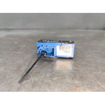 Recambio de boton cierre centralizado para peugeot 407 st sport referencia OEM IAM 96470287XT  
