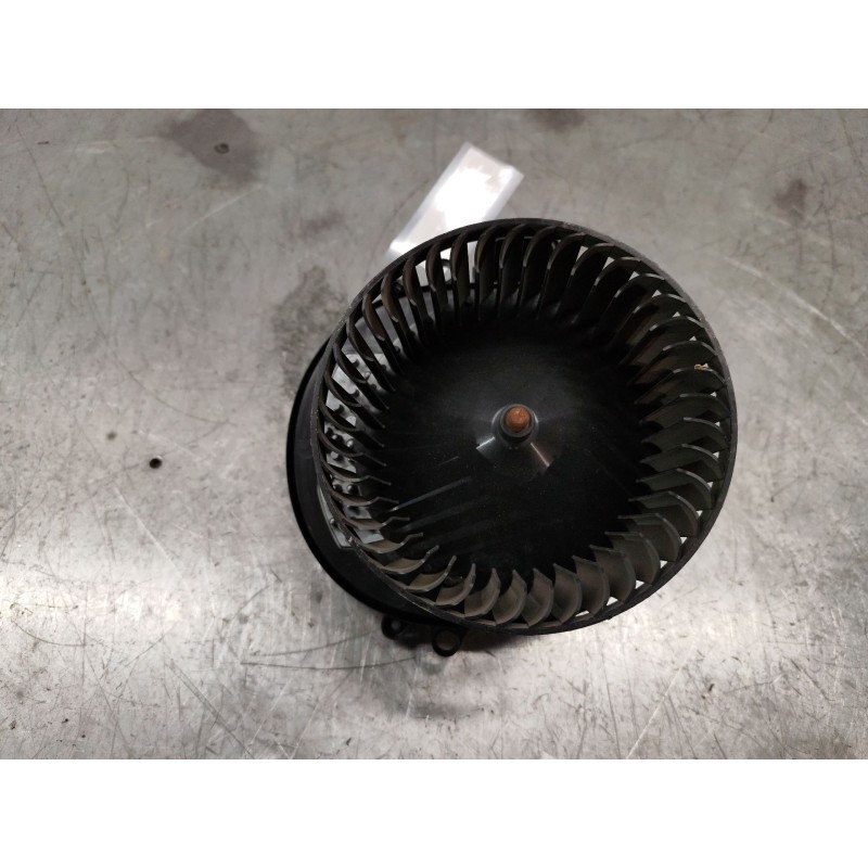 Recambio de ventilador calefaccion para bmw 3 (f30, f80) 320 d xdrive referencia OEM IAM T1014415AG  