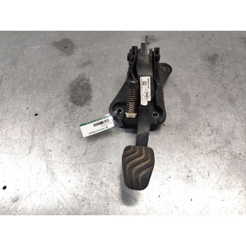 Recambio de pedal embrague para nissan juke (f16) acenta referencia OEM IAM 465034119R  