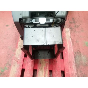 Recambio de asiento delantero izquierdo para scania p,g,r,t - series g 440, r 440 referencia OEM IAM 2189635  
