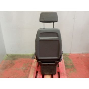 Recambio de asiento delantero derecho para scania p,g,r,t - series g 440, r 440 referencia OEM IAM 2401823  