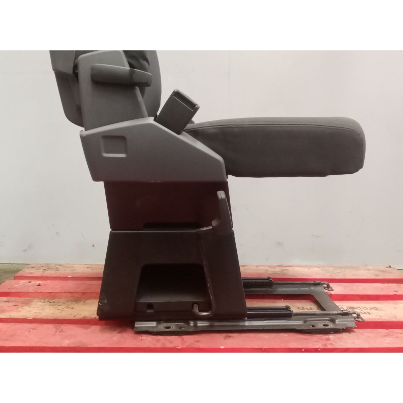 Recambio de asiento delantero derecho para scania p,g,r,t - series g 440, r 440 referencia OEM IAM 2401823 - Azul 6