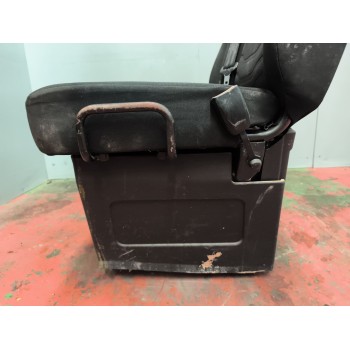 Recambio de asiento delantero derecho para iveco daily v caja/chasis 35c15, 35s15, 40c15, 45c15, 50c15, 60c15, 65c15, 70c15 refe
