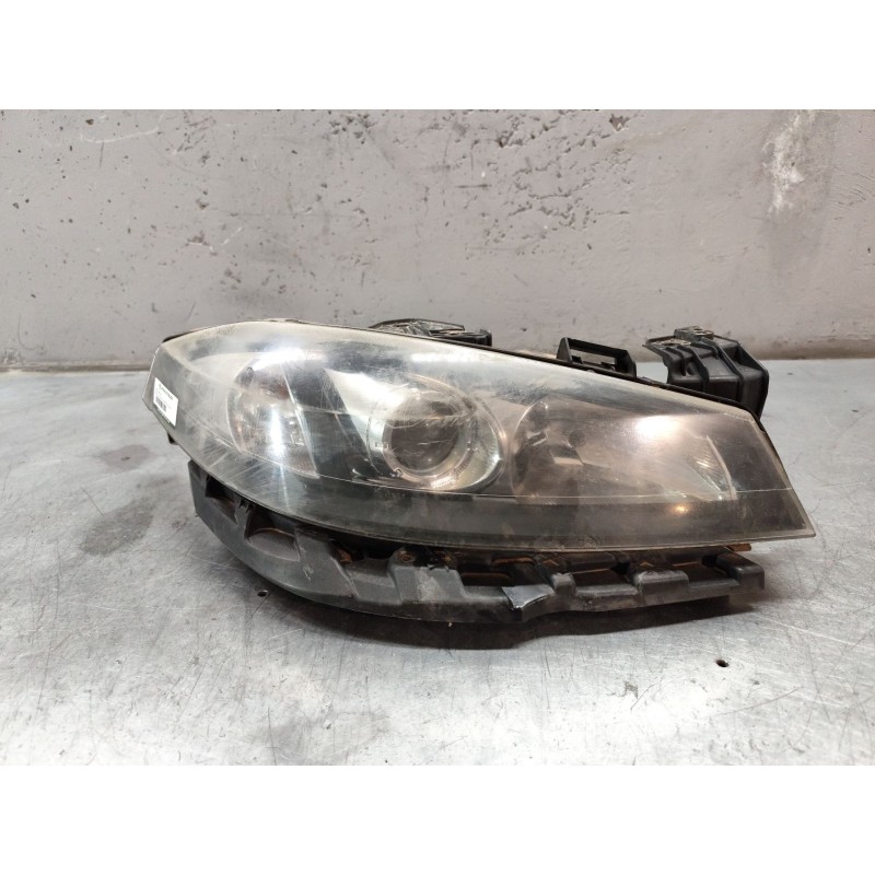 Recambio de faro derecho para renault laguna ii grandtour (kg0) dynamique confort referencia OEM IAM   