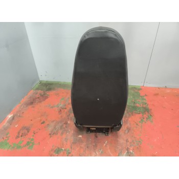 Recambio de asiento delantero derecho para renault midlum fg 220.10 e5 corto referencia OEM IAM 5010605635  