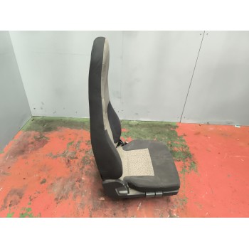Recambio de asiento delantero derecho para renault midlum fg 220.10 e5 corto referencia OEM IAM 5010605635  