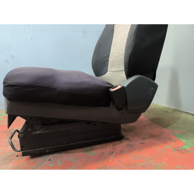Recambio de asiento delantero derecho para renault midlum fg 270.12/c e3 corto referencia OEM IAM 5010605631 3