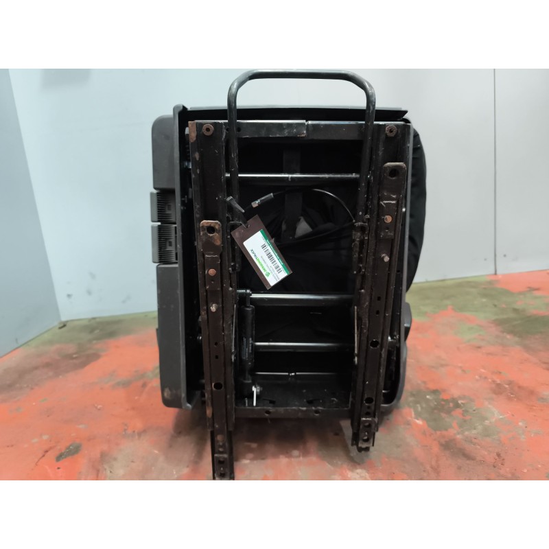 Recambio de asiento delantero derecho para renault midlum fg 270.12/c e3 corto referencia OEM IAM 5010605631 4