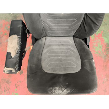 Recambio de asiento delantero izquierdo para daf serie xf105.460 12.9 diesel referencia OEM IAM 1796664  