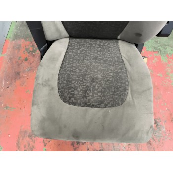 Recambio de asiento delantero derecho para daf serie xf105.460 12.9 diesel referencia OEM IAM 1796630  