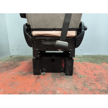 Recambio de asiento delantero derecho para daf serie xf105.460 12.9 diesel referencia OEM IAM 1796630  