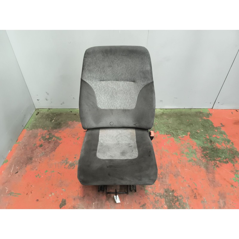 Recambio de asiento delantero derecho para renault hr 385.18 / 26 premium e2 11.1 diesel referencia OEM IAM 5001866965 - Azul
