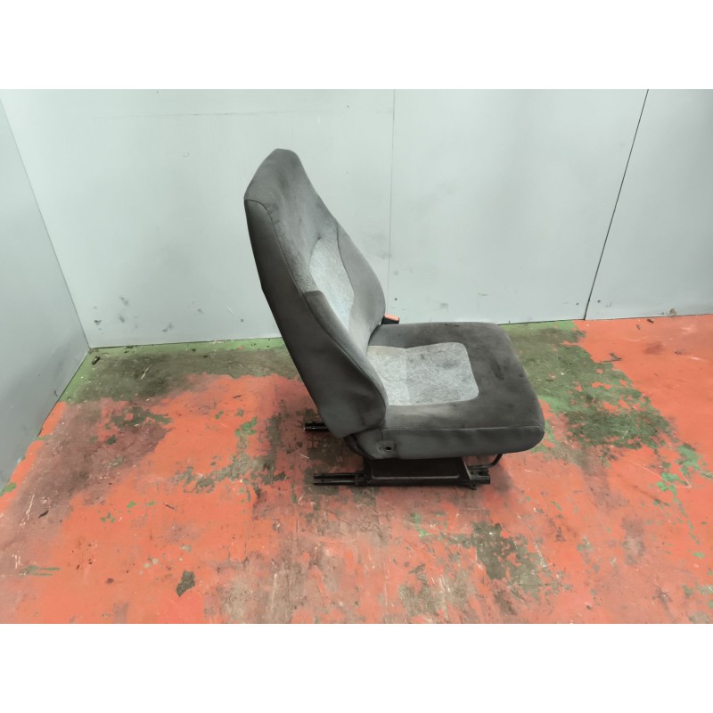 Recambio de asiento delantero derecho para renault hr 385.18 / 26 premium e2 11.1 diesel referencia OEM IAM 5001866965 - Azul 4